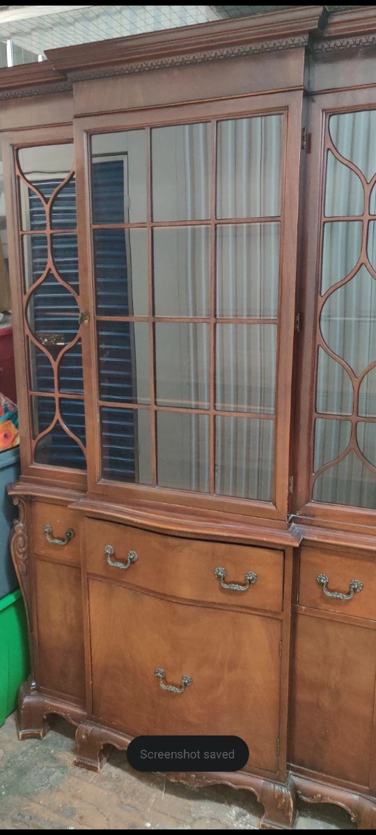 Vintage Wooden China Cabinet - photo 2