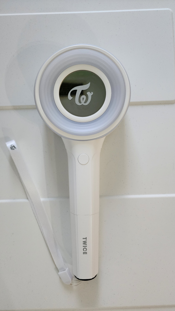 TWICE Official Light Stick Candy Bong - photo 2