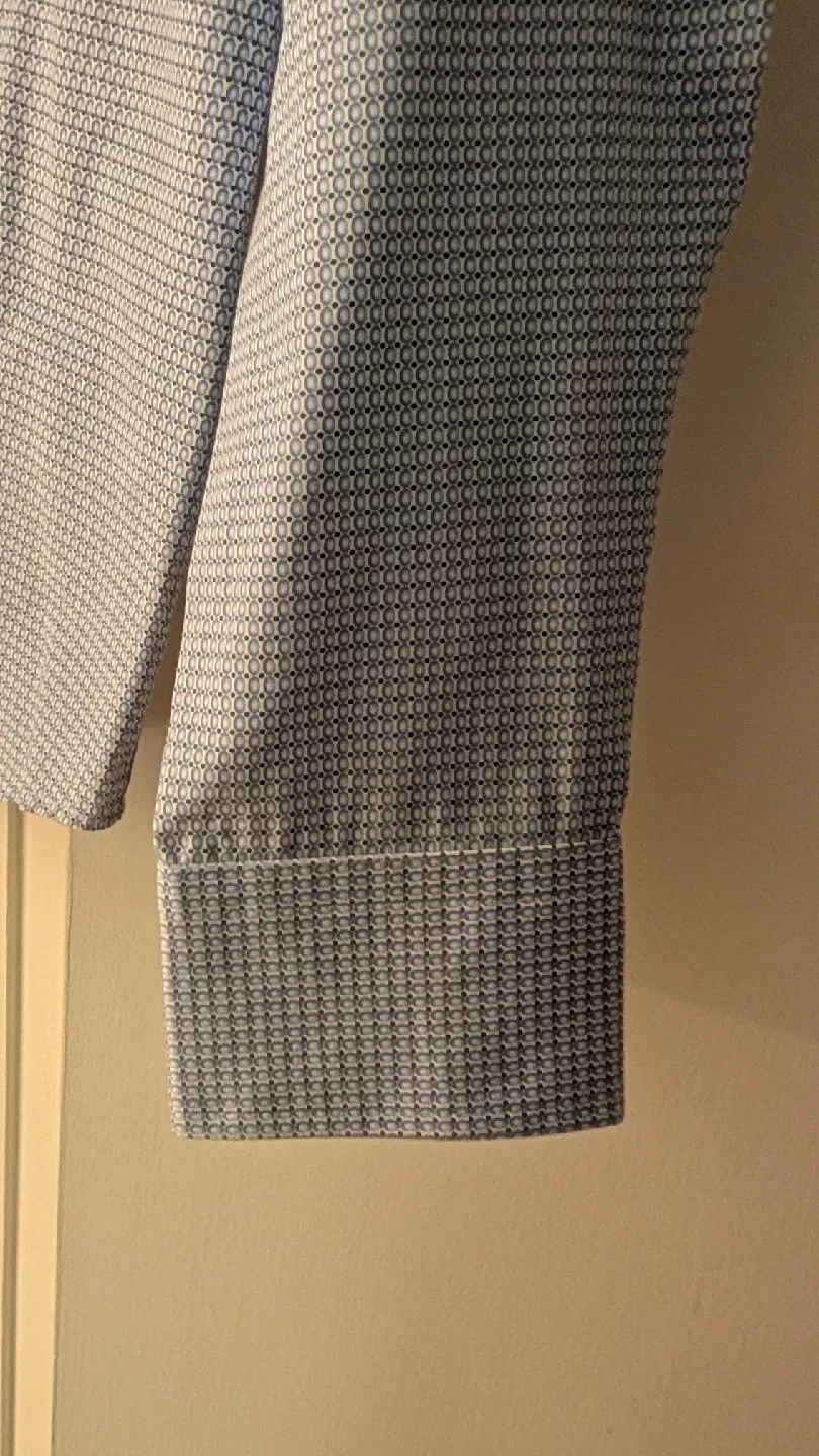 Lloyd & Jefferson Dress Shirt - Size M image indicator(4)