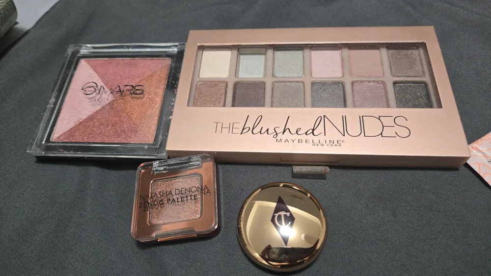 Mixed Beauty Lot - Makeup, Skincare, Fragrance Samples & More! image indicator(10)