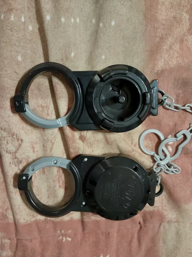 YULU Toy Handcuffs image indicator(2)
