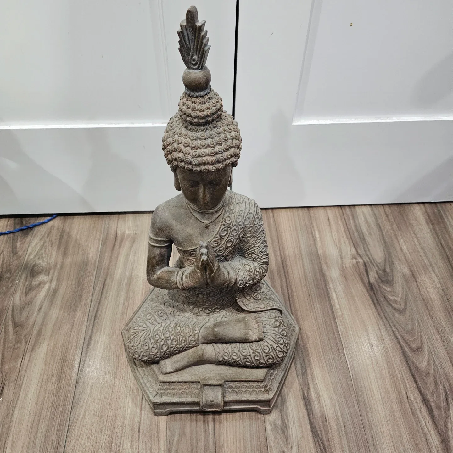 Lovely Buddha Statue thumbnail