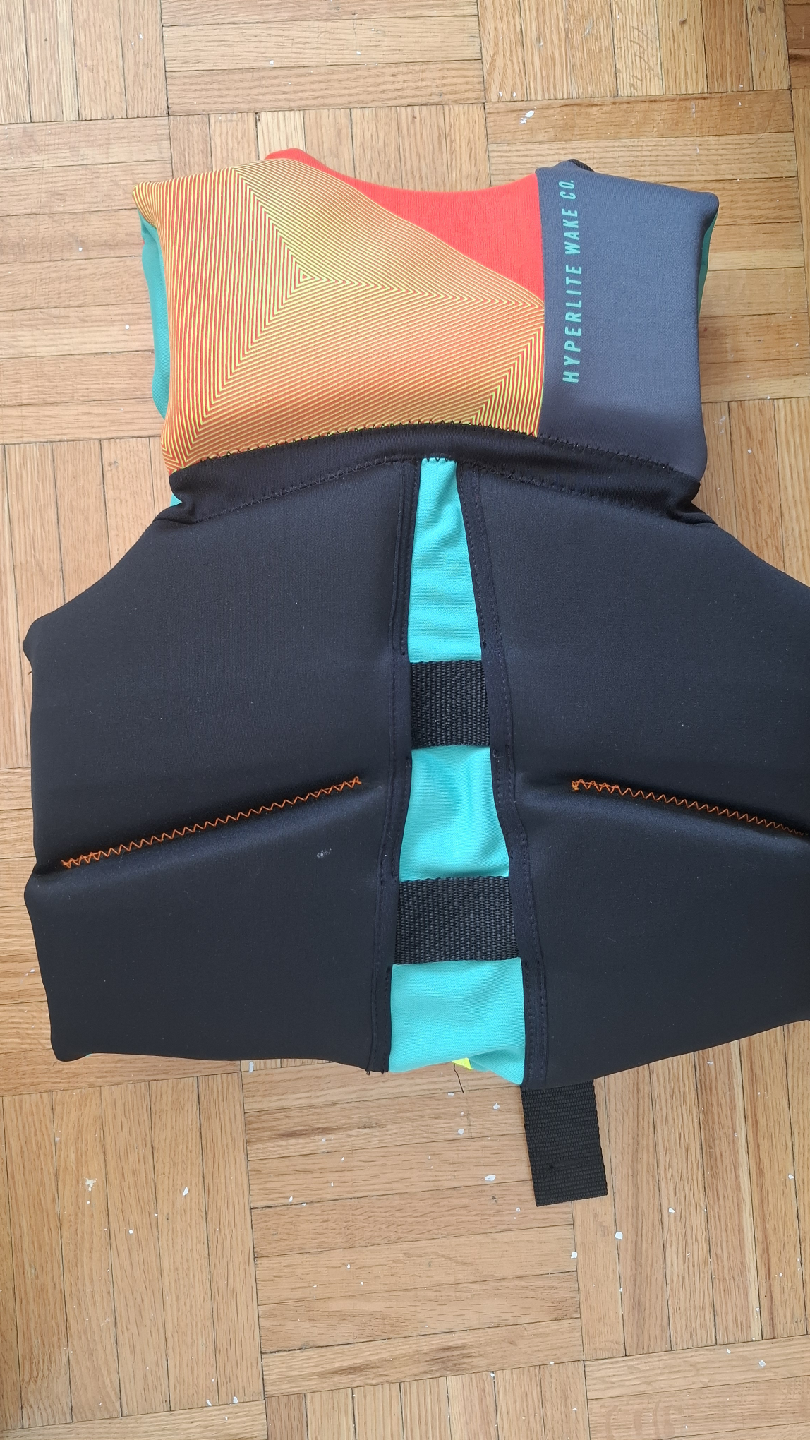 Hyperlite Wake Co. Youth Life Jacket - Size 70 - photo 2