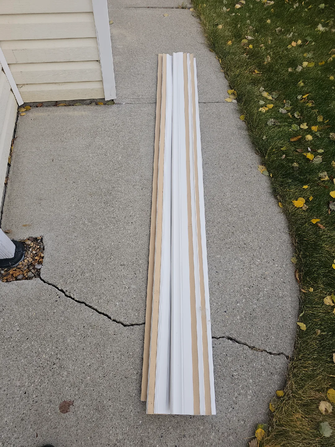 1/2-inch x 3 1/4-inch x 96-inchPrimed Baseboard Moulding thumbnail