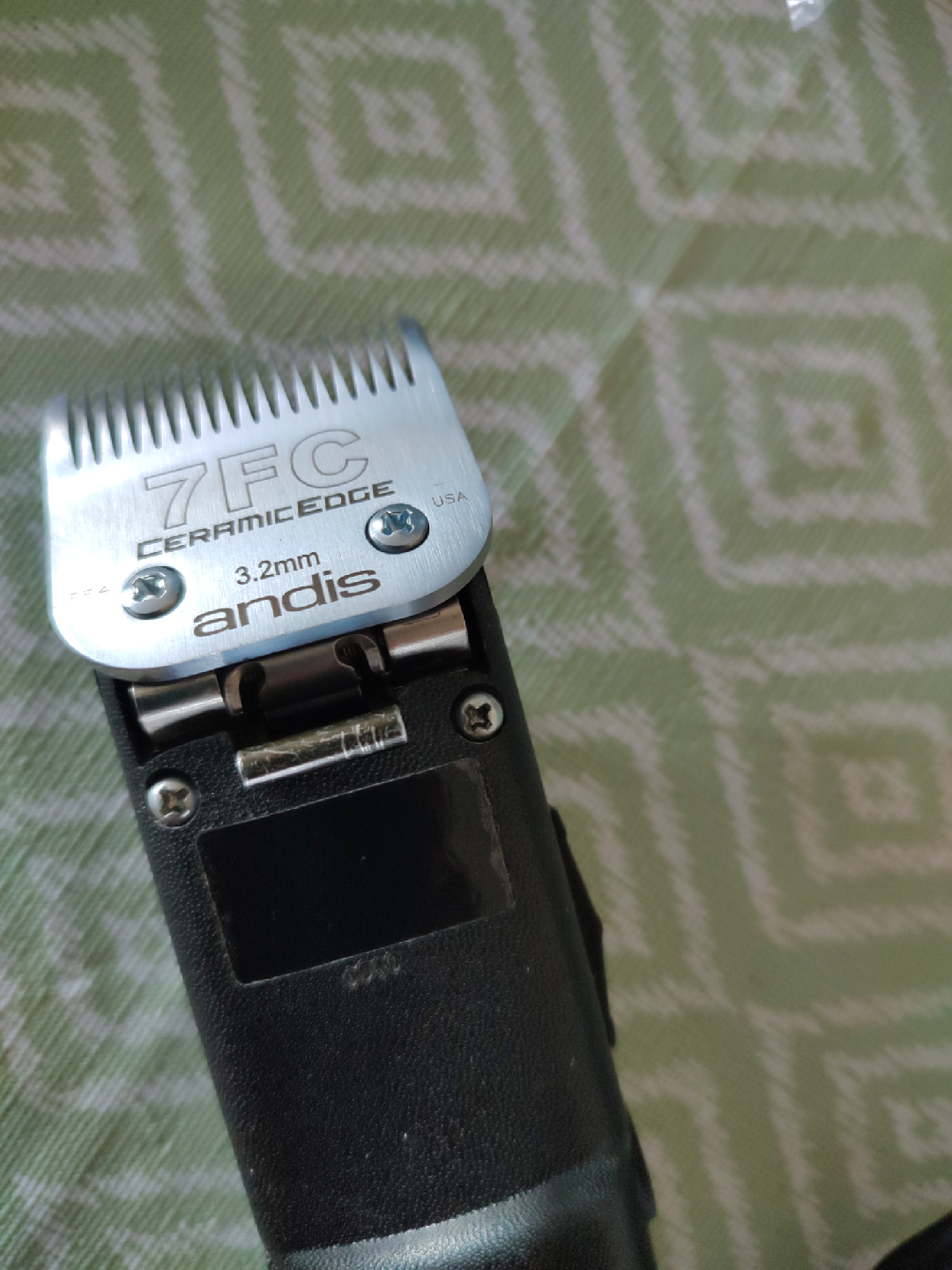 Andis 7FC CeramicEdge Clipper Blade w/ Accessories