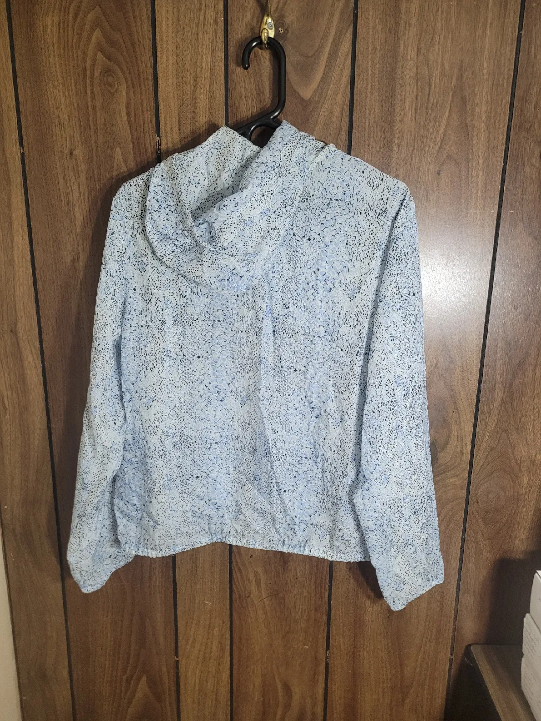 Hooded Windbreaker Jacket - L/G image indicator(6)