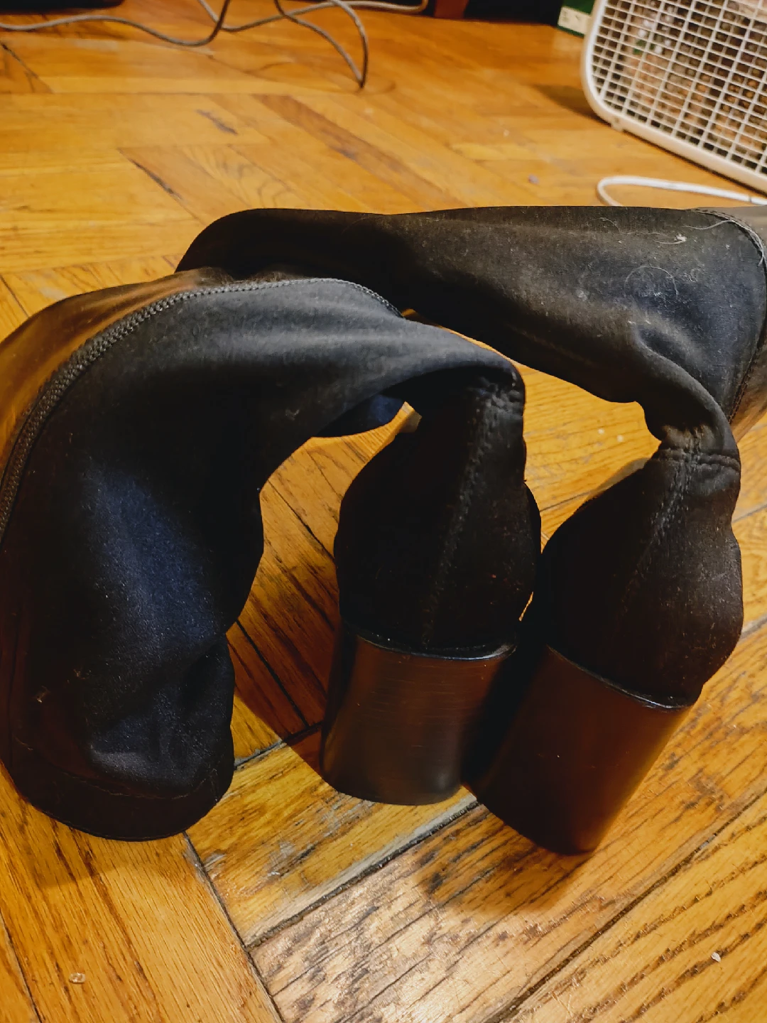 Black Leather Over-the-Knee Boots Zip Stretchy closure 8.5 Used - photo 4