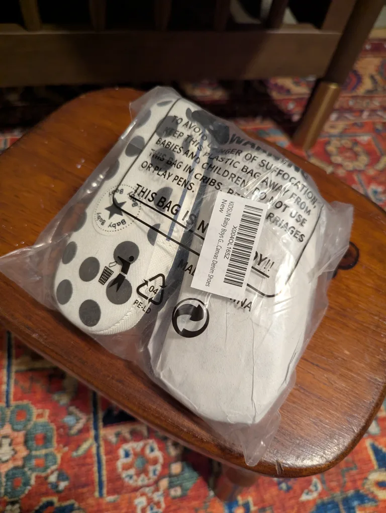 New Baby Sneakers - Size 3 image indicator(3)