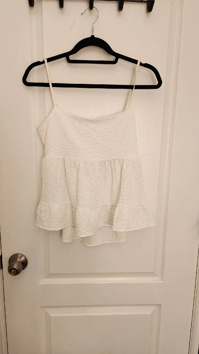Olé by Koto White Strappy Tank Top - Size 8 image indicator(8)