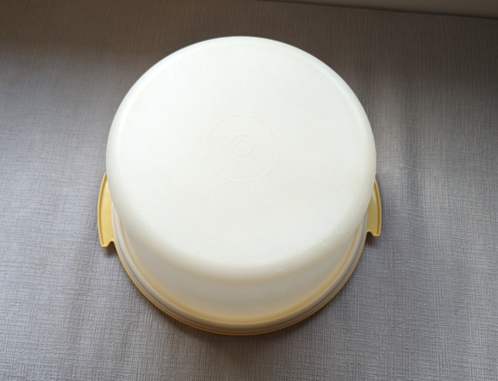 Tupperware Cake Taker Carrier - photo 2