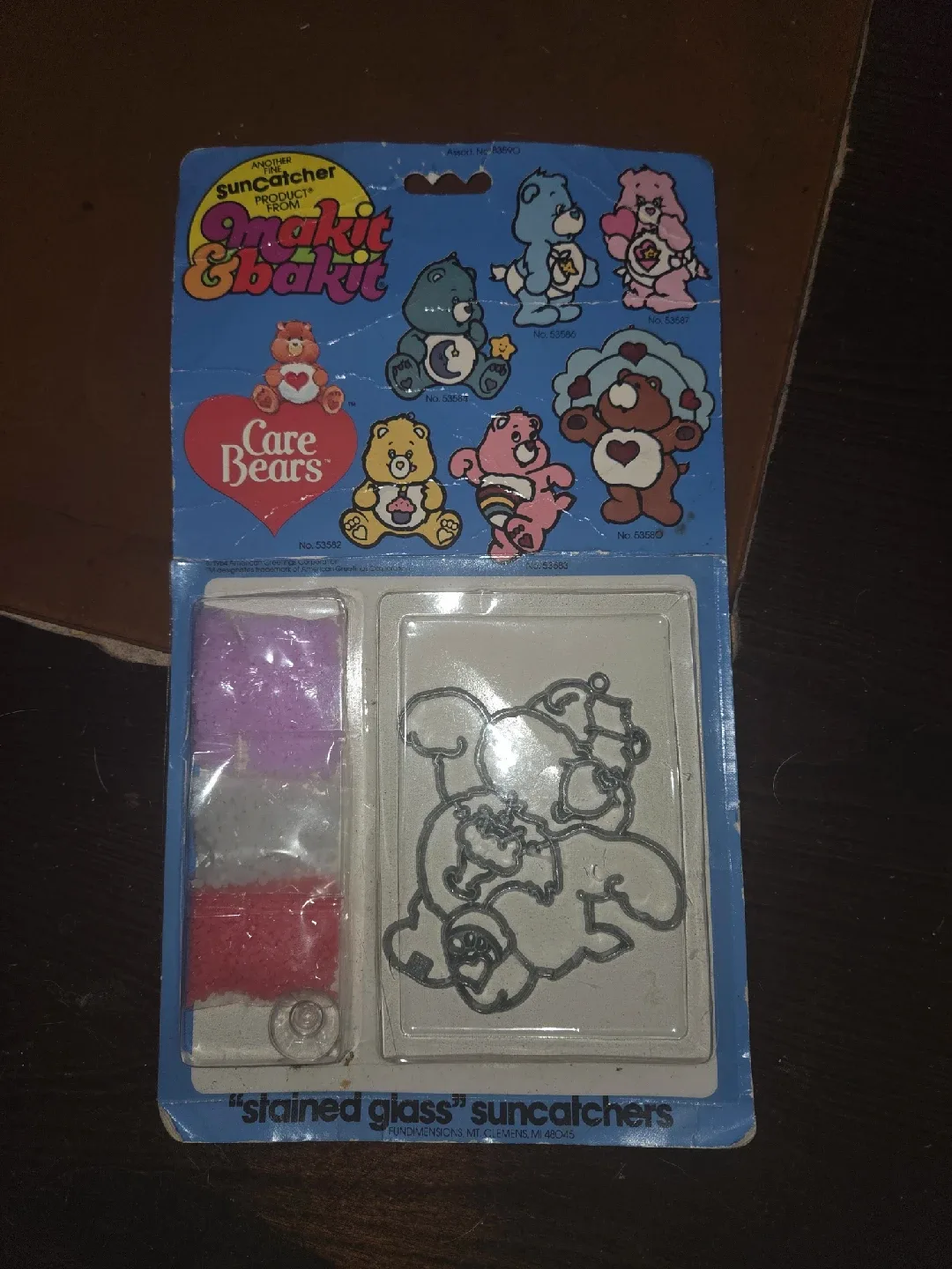 Care Bears Suncatcher Craft Kit & King of the Moon image indicator(2)