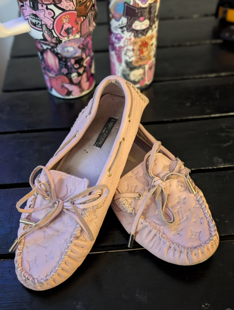 Louis Vuitton Gloria Flat Loafers