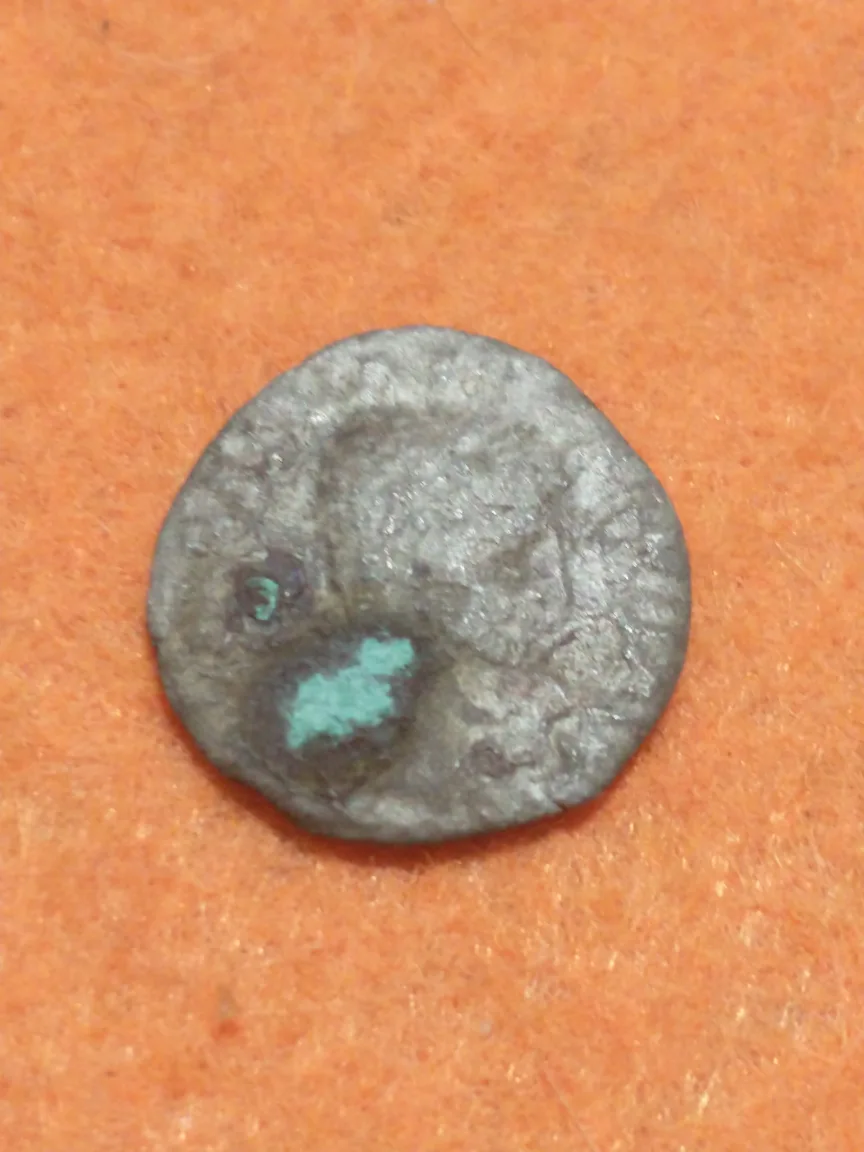 Ancient Roman silver coin, unattributed, circa 3rd-4th century image indicator(2)