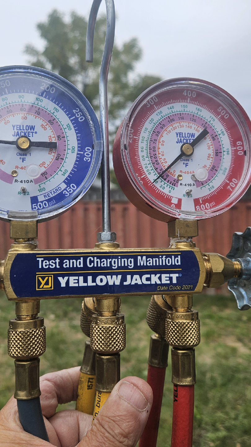 Yellow Jacket Test and Charging Manifold