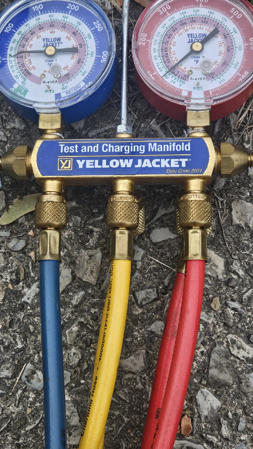 Yellow Jacket Test and Charging Manifold - photo 3