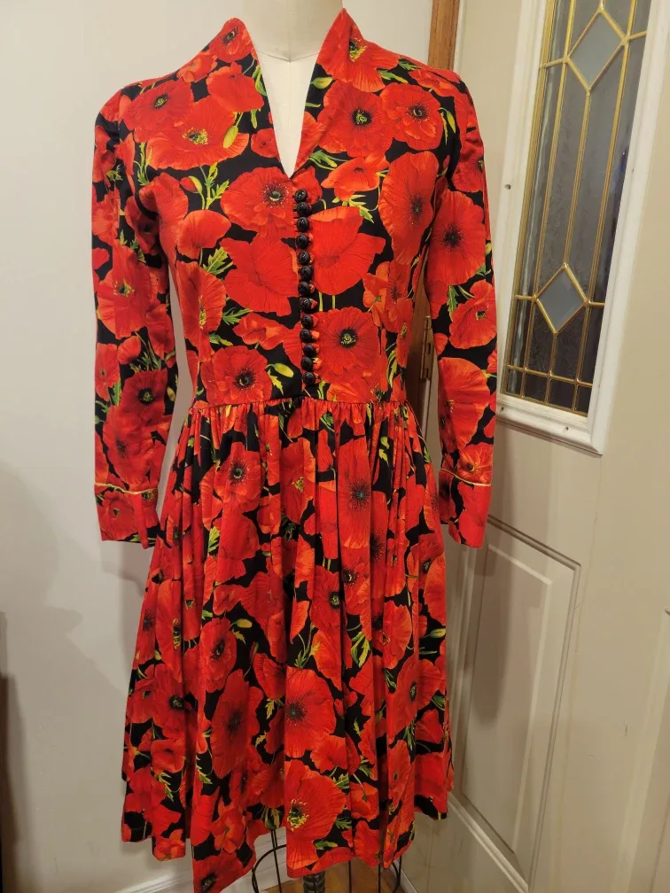 Rememberance Day Flare Dress with Face Mask image indicator(5)