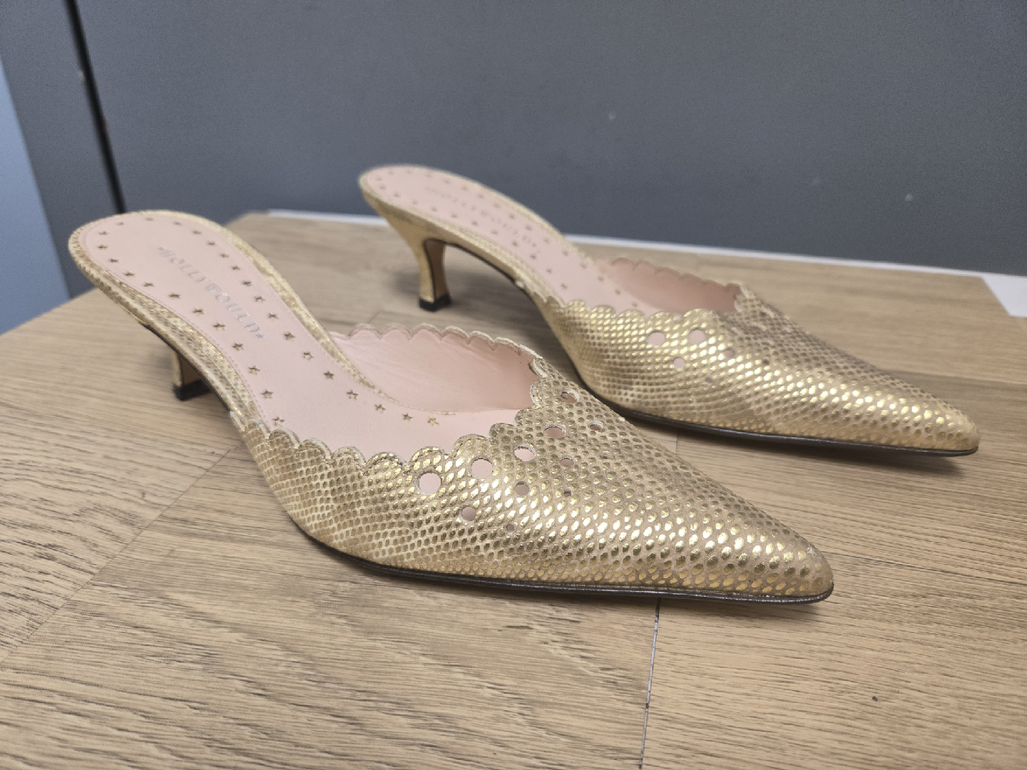Hollywood Comfort Pad Gold Mules - Size 8.5 - photo 3