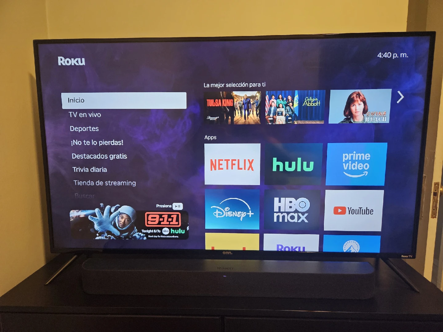 Roku TV 50"  &  Roku Soundbar - photo 2