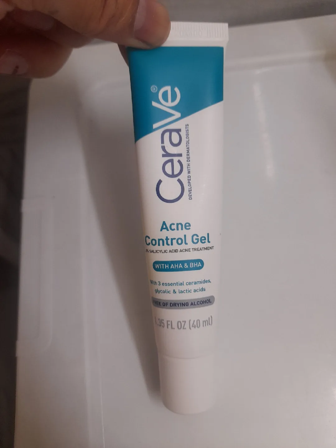 Assorted skincare lot #B image indicator(5)