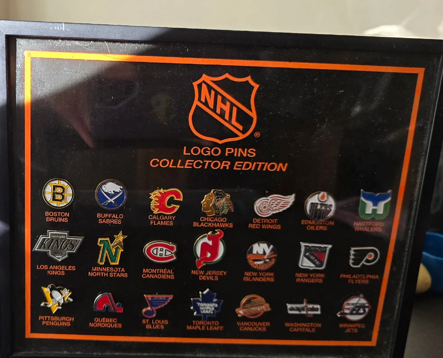 NHL Logo Pins Collector Edition