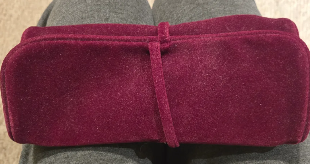 Avon Jewelry Roll - Burgundy image indicator(3)