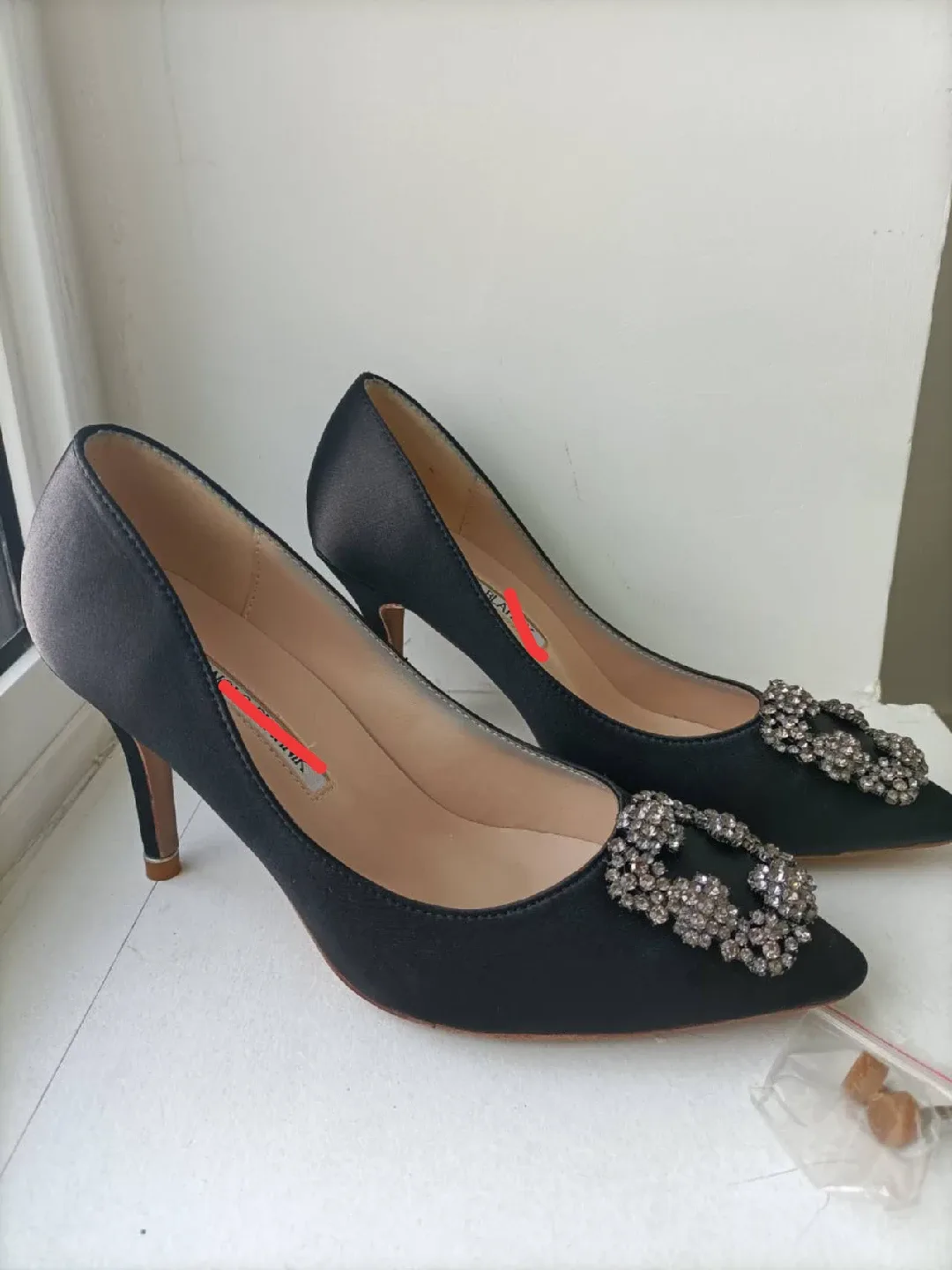 Heeled shoes image indicator(3)