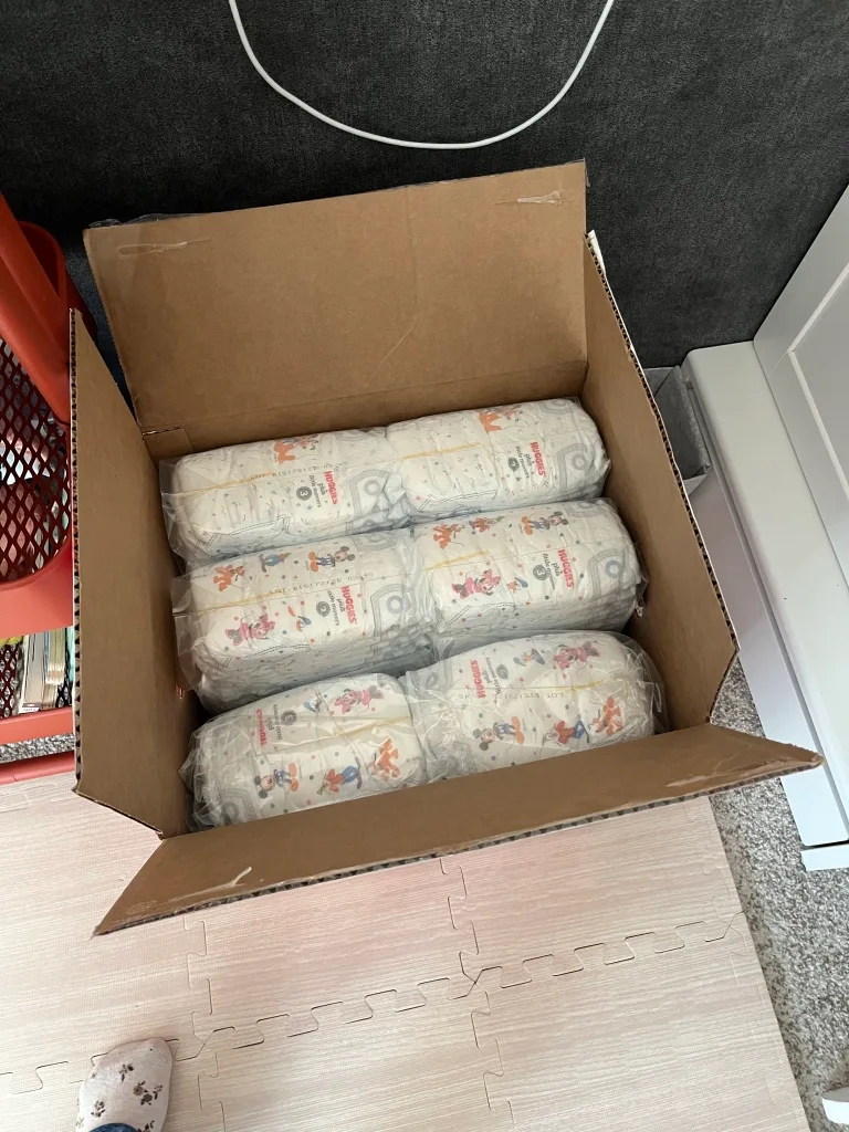 Huggies Diapers Size 3 (full box + 1 package) image indicator(2)