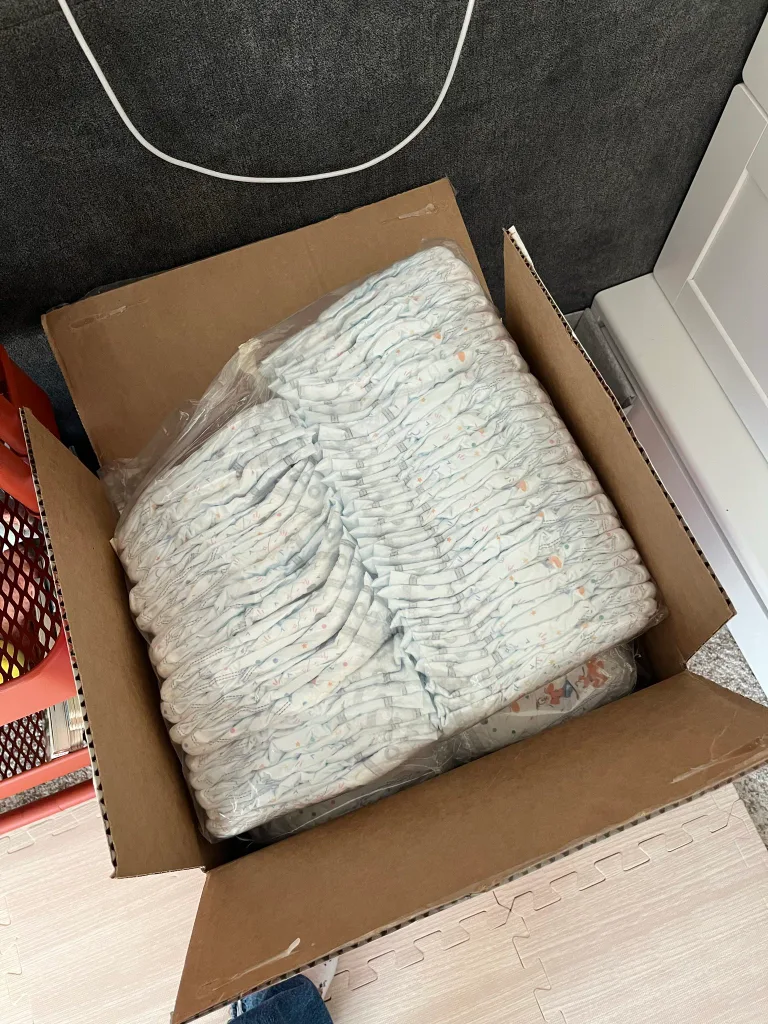 Huggies Diapers Size 3 (full box + 1 package) image indicator(3)