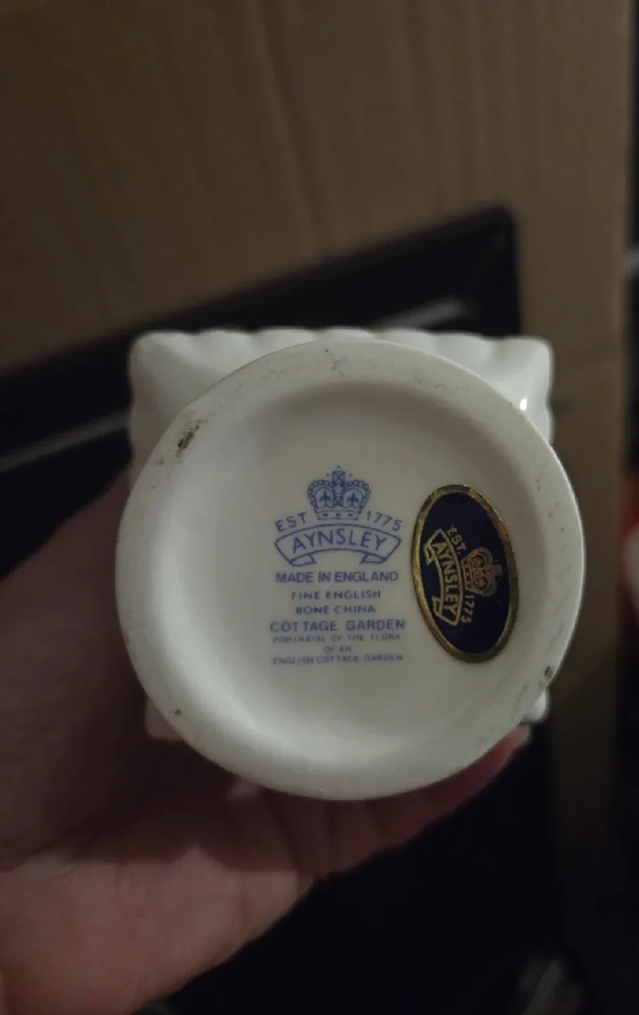 Aynsley Cottage Garden Porcelain Bud Vase image indicator(2)