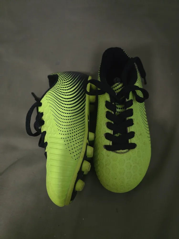 Green & Black Soccer Cleats for kids size 9.5 image indicator(2)