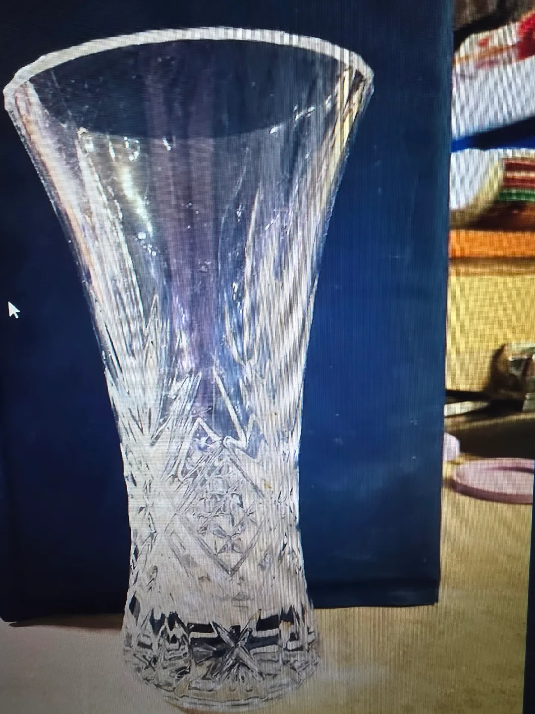 Crystal Vase - Elegant Home Decor thumbnail