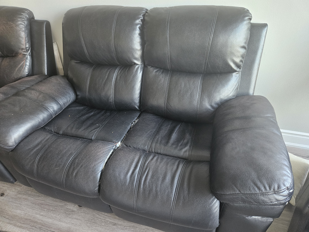 Black Leather Reclining Loveseat & Chair Set - photo 4
