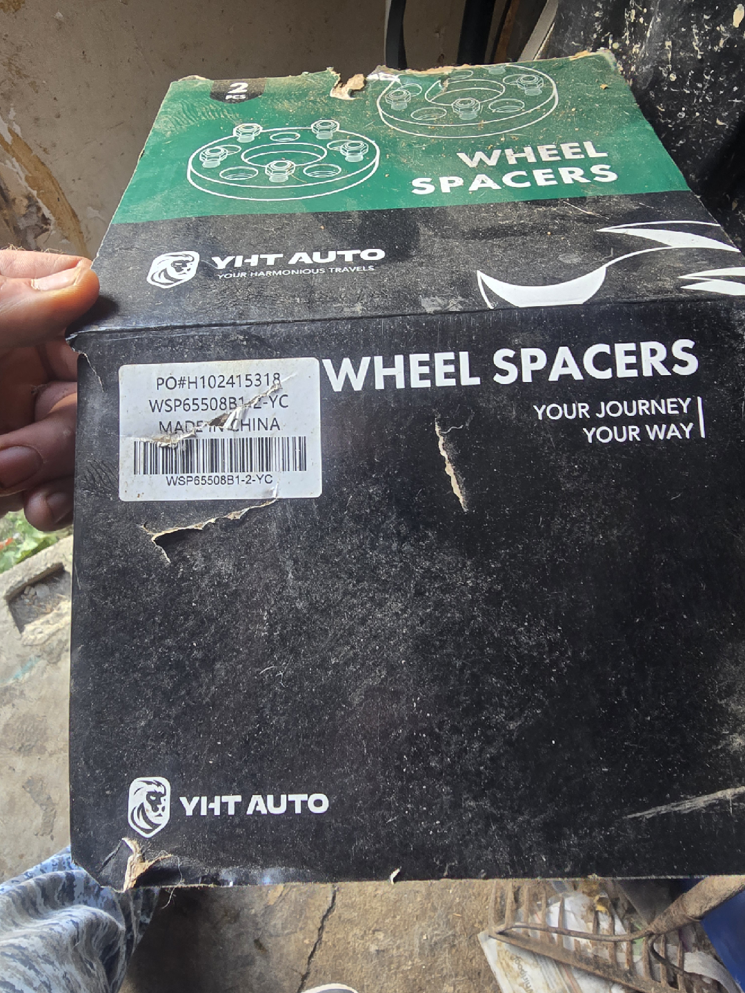 2 inch wheel spacers pair with lugs and locktite - photo 3