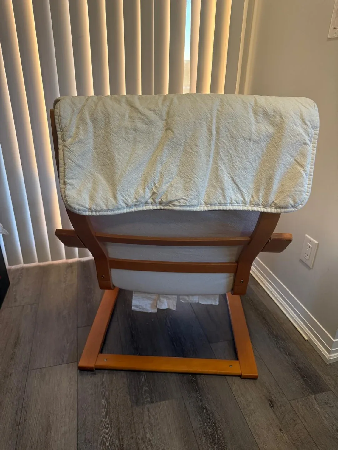 IKEA Poang Chair - Cream with Wood Frame image indicator(3)