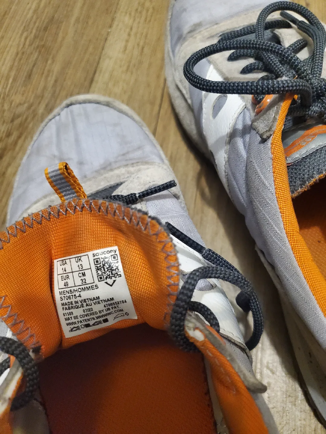 SIZE 14 - Saucony Grey/Orange (& White) Sneakers image indicator(2)