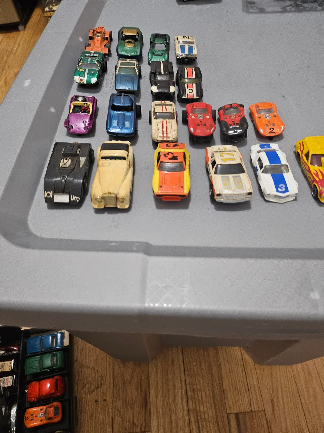 HO SLOT CARS PARTS image indicator(3)