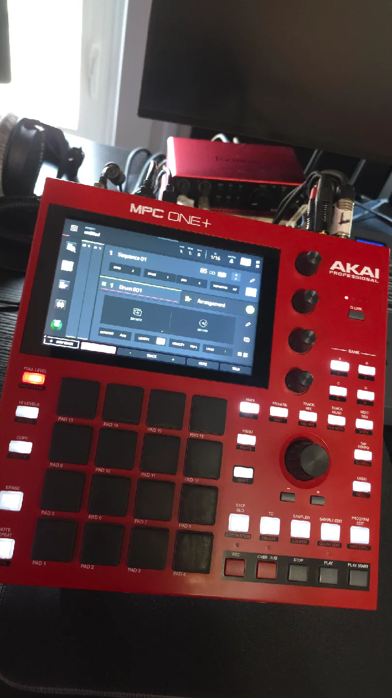 Akai MPC ONE+ image indicator(3)