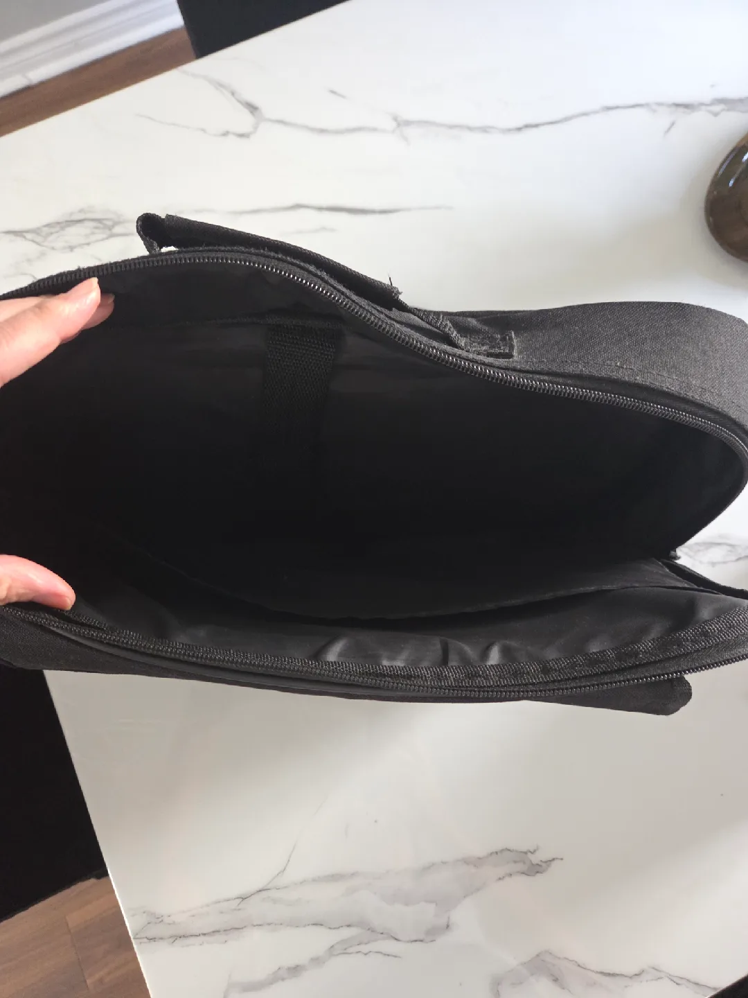 Icon Black Laptop Bag image indicator(2)