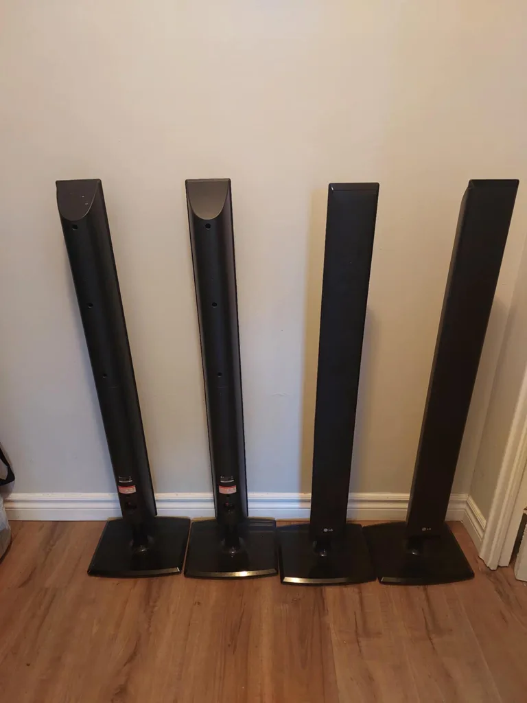 LG Home Theatre Speakers - Set of 4 thumbnail