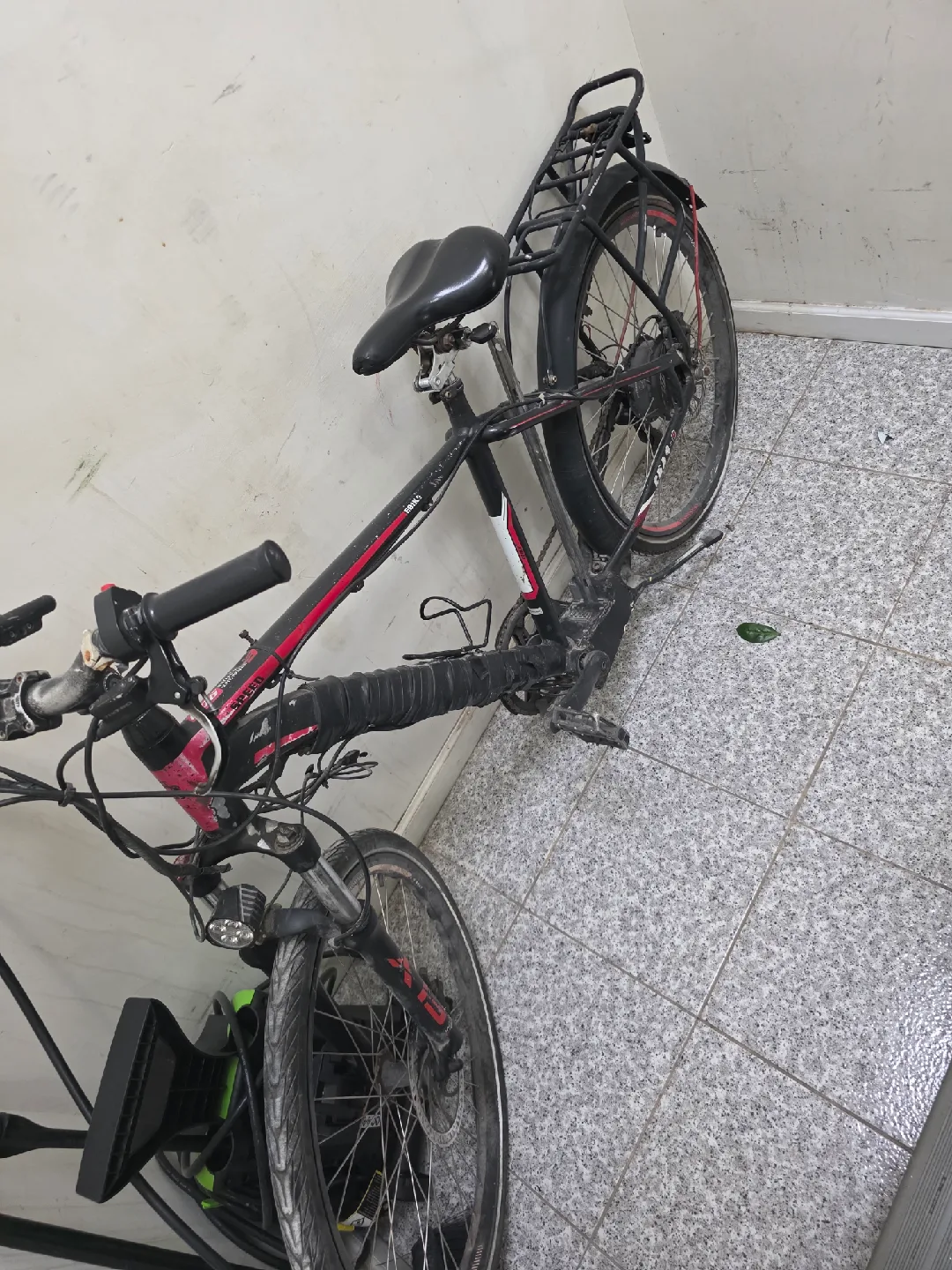 Used Bike - Black and Red image indicator(5)