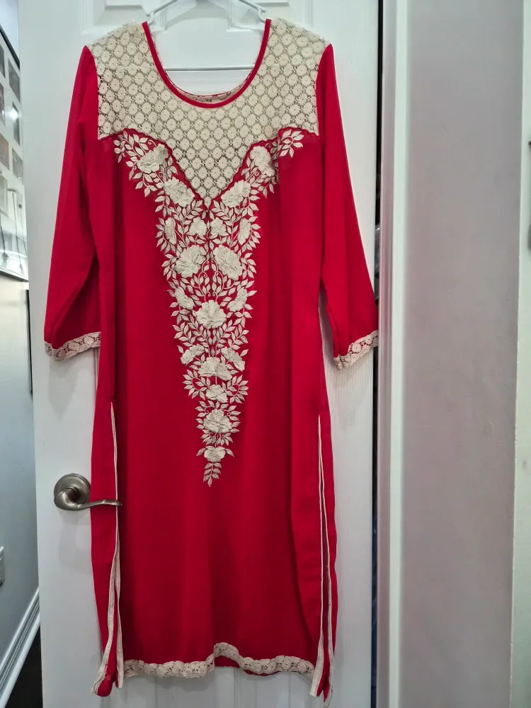 Gold Dress with Sequins and Embroidery image indicator(6)