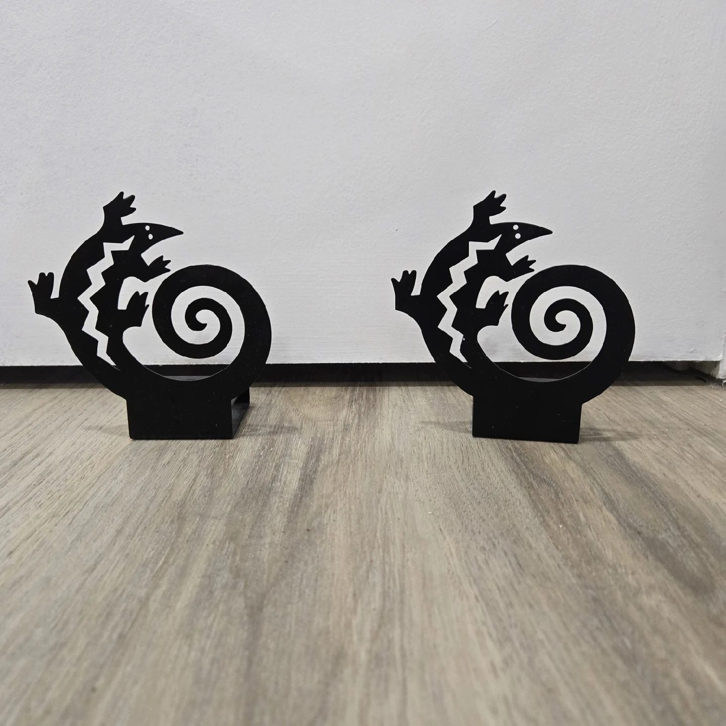 Set of 2 Black Lizard Tea Light Candle Holders