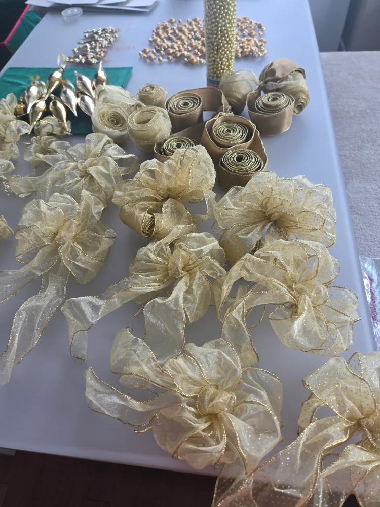 Gold Glitter Christmas Bows and Ornaments image indicator(5)