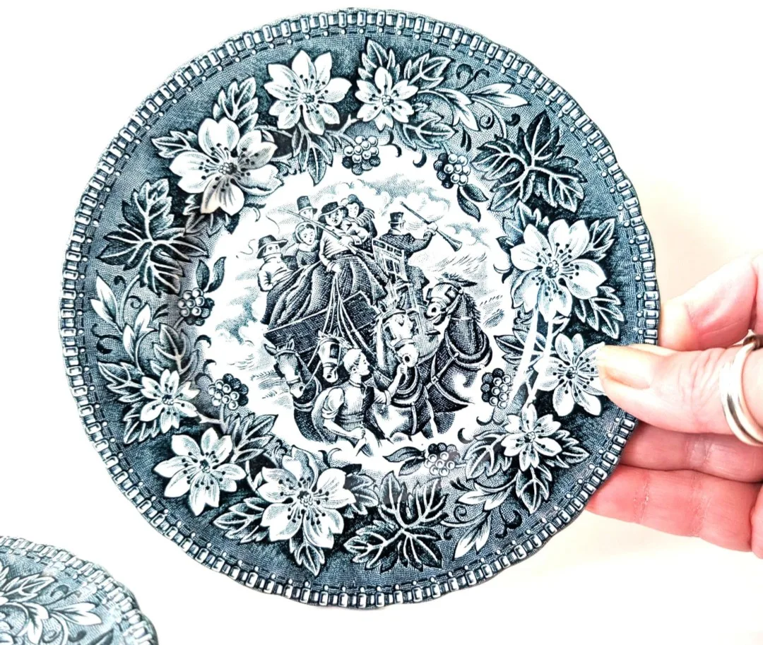 Royal Tudor Ware ~ Coaching Taverns ~ image indicator(7)