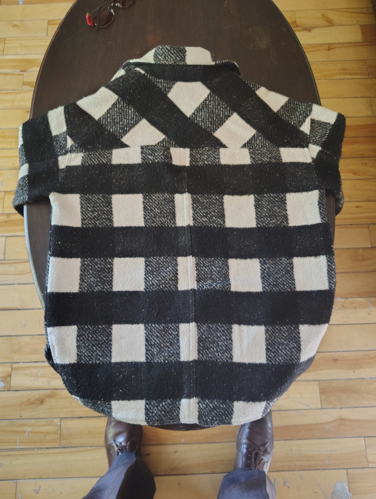 Woman's Size Small Checkered Shacket - photo 2