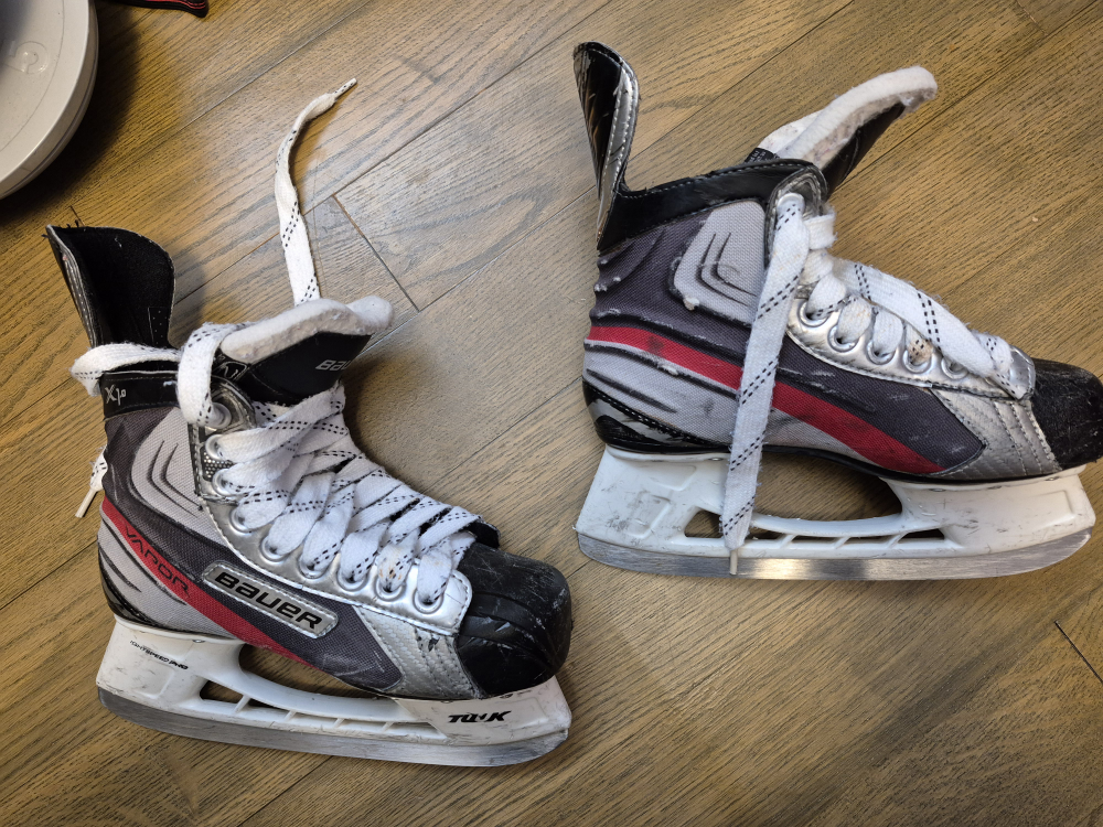 Kids skates - Bauer Vapor size 2 youth - photo 2