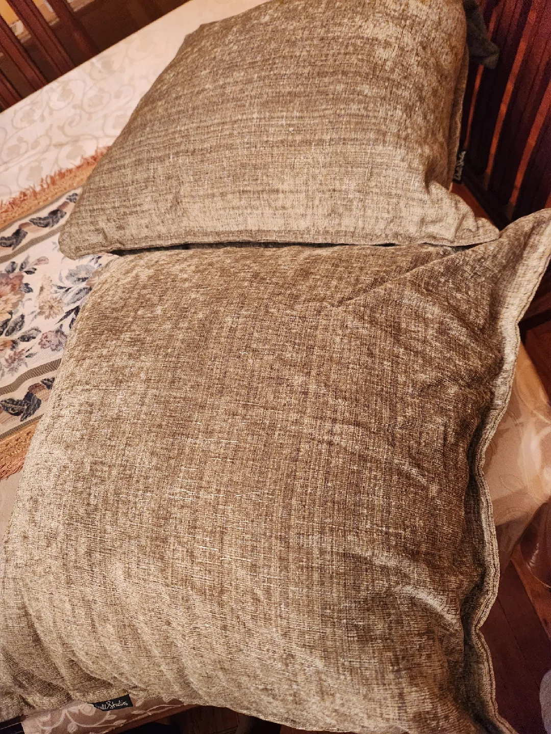 Tradition Fine Furnishings Throw Pillows