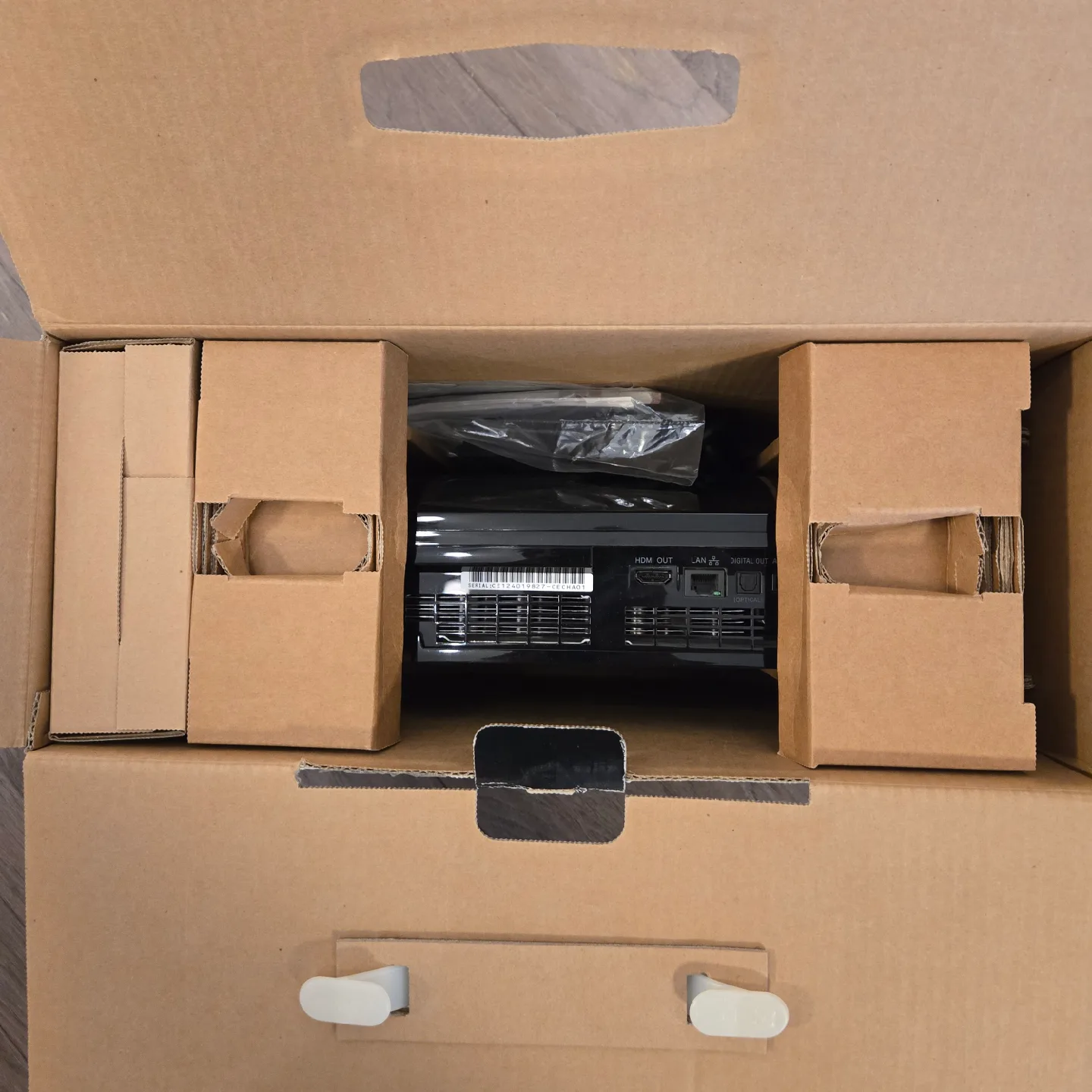 YLOD PS3. CECHA01. 60gb. Backward comp. In box, cables/manuals. image indicator(4)