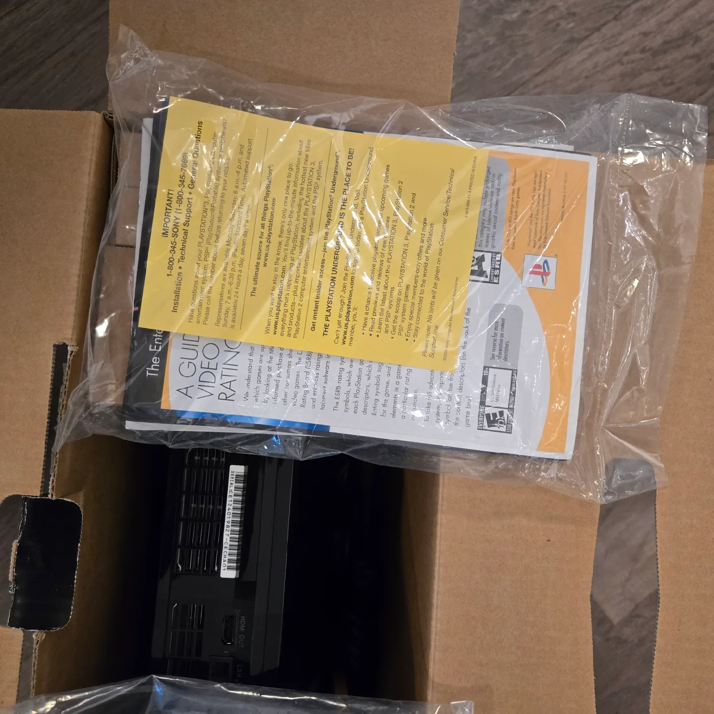 YLOD PS3. CECHA01. 60gb. Backward comp. In box, cables/manuals. image indicator(5)