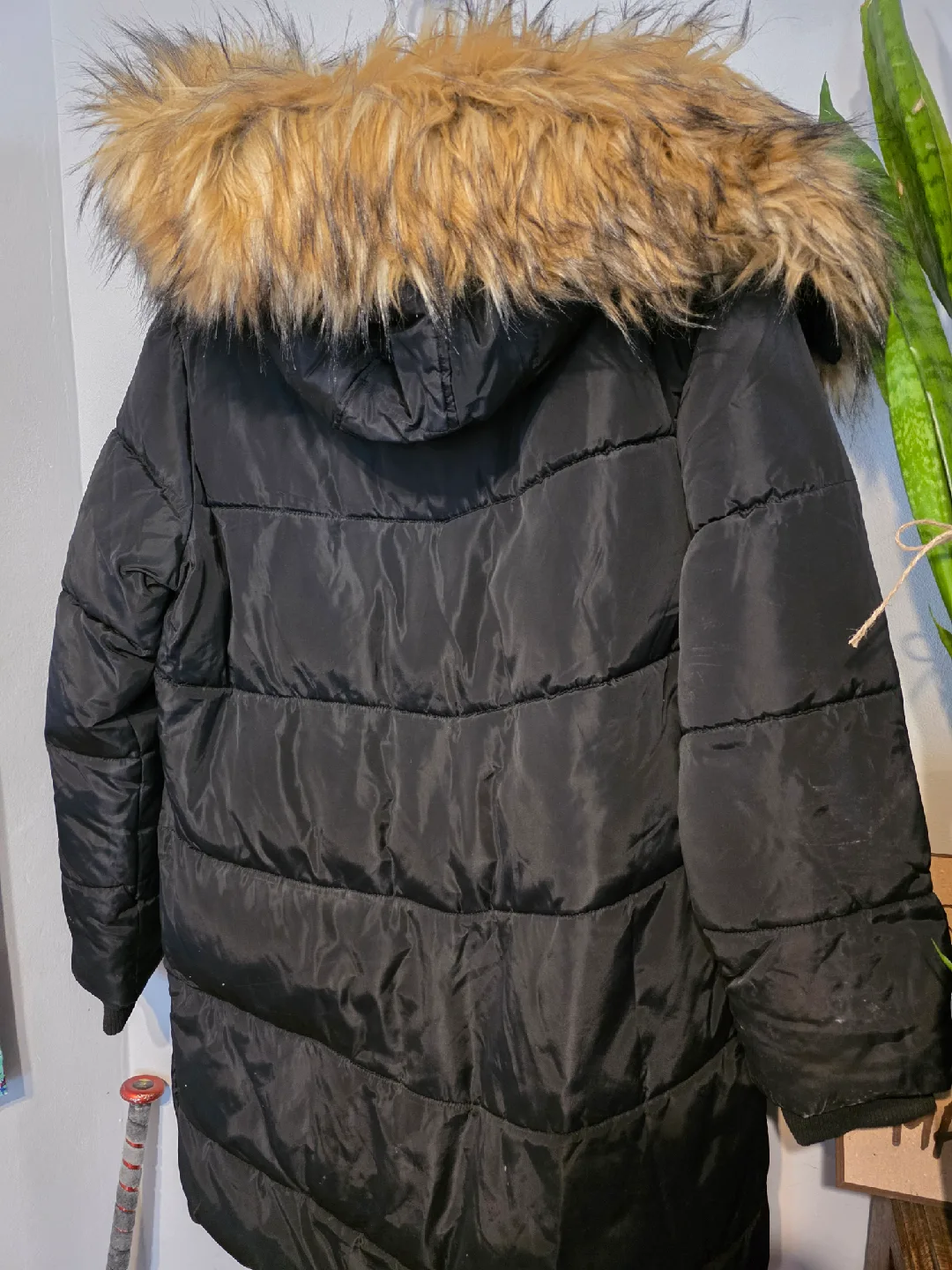 Bebe Black Puffer Jacket - Size L image indicator(4)